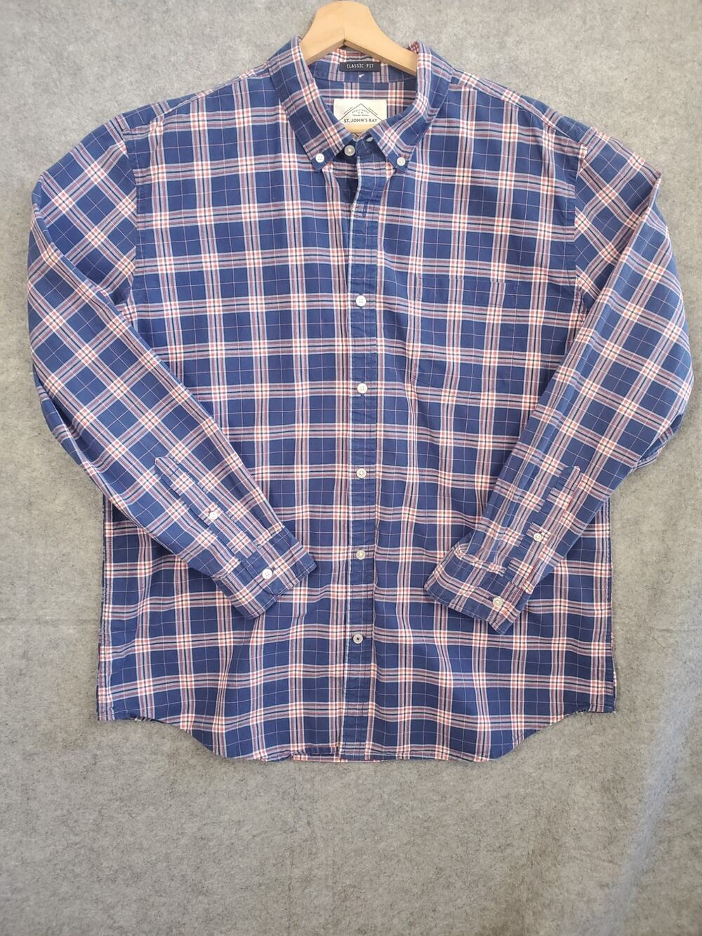 Men's St. John's Bay XL Blue & Red Plaid Button Down Casual Fit Shirt